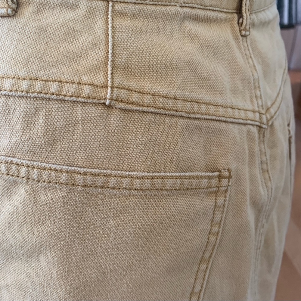 GAP mellow yellow denim mini skirt; 4 pockets;zippered front closure.Size 11/12. - Picture 5 of 5